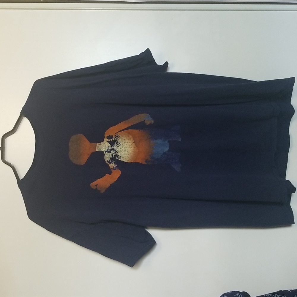 Vintage E.T. movie T-shirt.